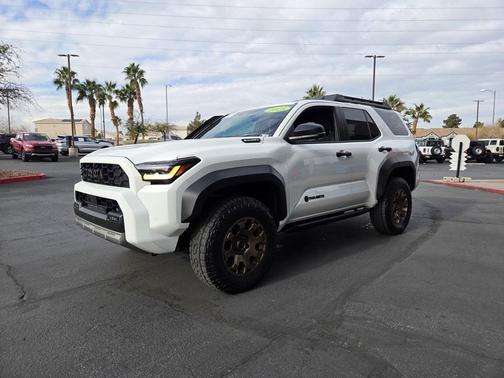 2025 Toyota 4Runner Hybrid Trailhunter