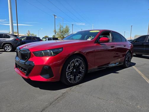Vegas Red Metallic 2026 BMW 530 530i
