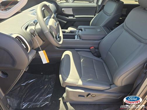Dark Matter Gray Metallic 2026 Ford Expedition Max Active 4x4