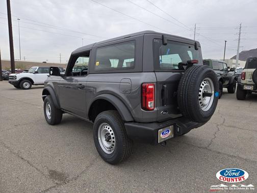 2025 Ford Bronco Base