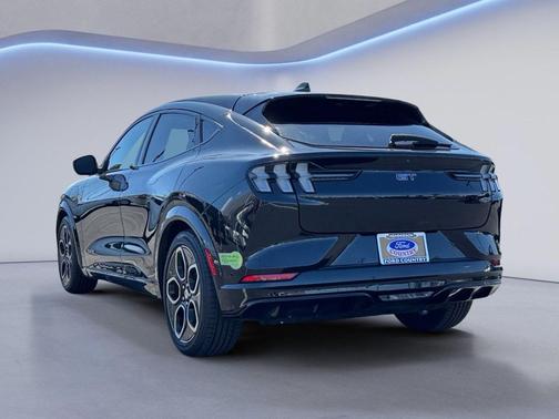 2022 Ford Mustang Mach-E GT
