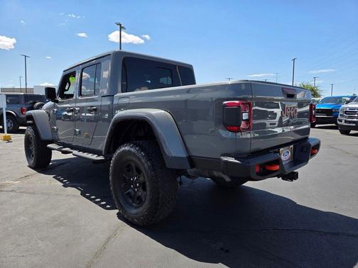 Sting-Gray Clearcoat 2021 Jeep Gladiator Mojave 4x4