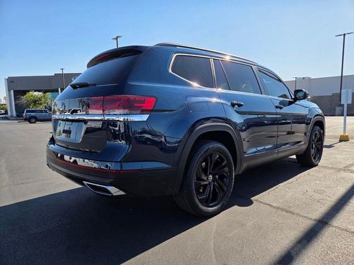 Tourmaline Blue Metallic 2022 Volkswagen Atlas 2.0T SE w/Technology 4MOTION