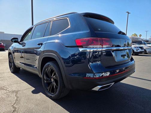 Tourmaline Blue Metallic 2022 Volkswagen Atlas 2.0T SE w/Technology 4MOTION