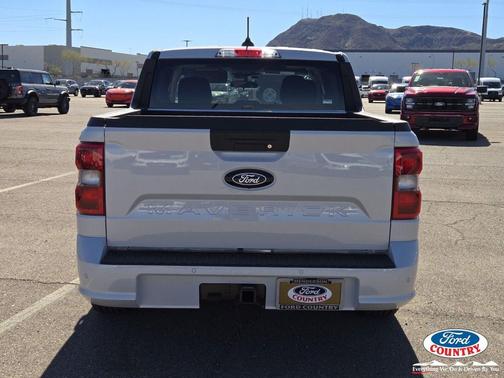 Space White Metallic 2026 Ford Maverick Lobo Standard
