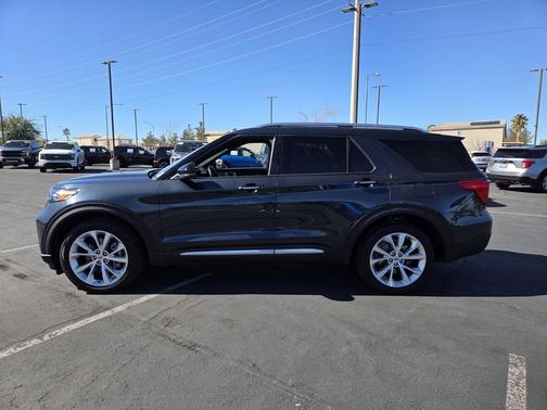 2023 Ford Explorer Platinum