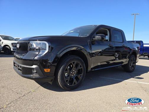 Shadow Black 2026 Ford Maverick Lobo