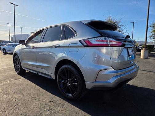 Iconic Silver Metallic 2024 Ford Edge ST Line
