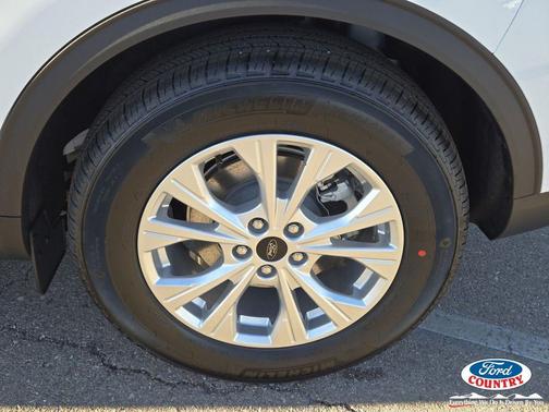 oxford white 2026 Ford Escape Active