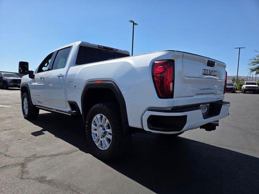 White Frost Tricoat 2023 GMC Sierra 2500 Denali