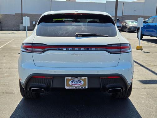 White 2024 Porsche Macan Macan