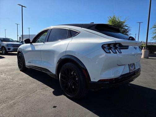 Star White Metallic Tri-Coat 2024 Ford Mustang Mach-E Premium