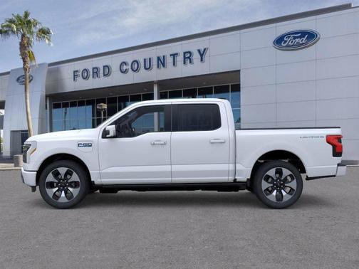 2025 Ford F-150 Lightning Platinum