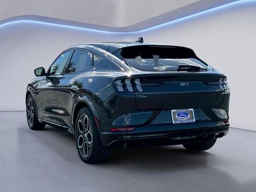 2022 Ford Mustang Mach-E GT