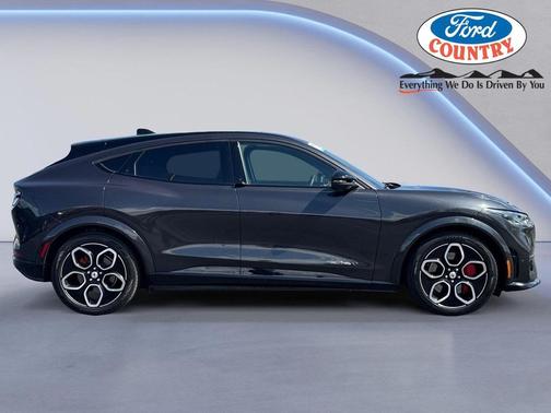 2022 Ford Mustang Mach-E GT