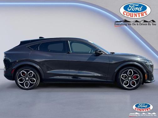 2022 Ford Mustang Mach-E GT