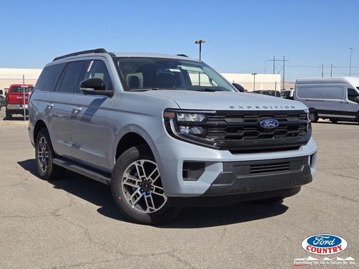 Glacier Gray Metallic Tri-Coat 2026 Ford Expedition Active