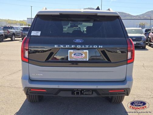Glacier Gray Metallic Tri-Coat 2026 Ford Expedition Active