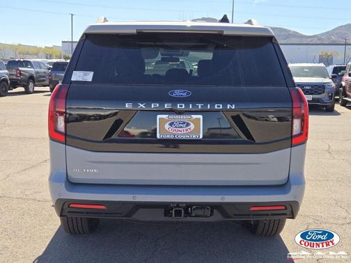 Glacier Gray Metallic Tri-Coat 2026 Ford Expedition Active
