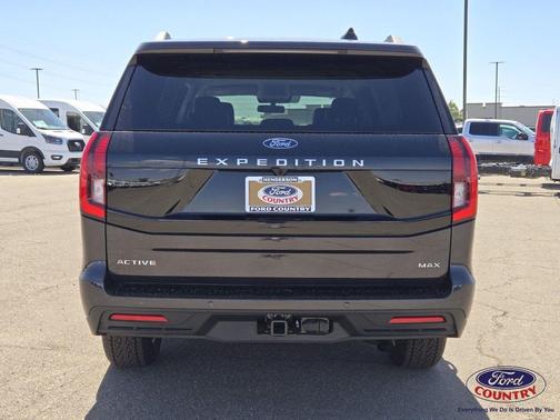 Dark Matter Gray Metallic 2026 Ford Expedition Max Active 4x4