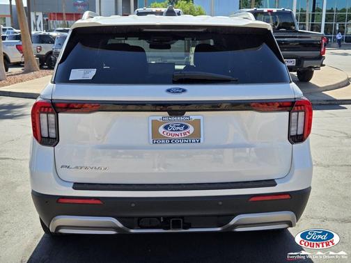 Star White Metallic Tri-Coat 2026 Ford Explorer Platinum