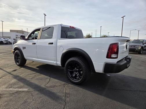 2024 RAM 1500 Classic Warlock Crew Cab 4x2 5'7' Box