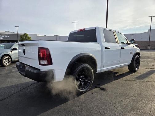 2024 RAM 1500 Classic Warlock Crew Cab 4x2 5'7' Box