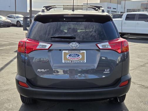 2015 Toyota RAV4 LE