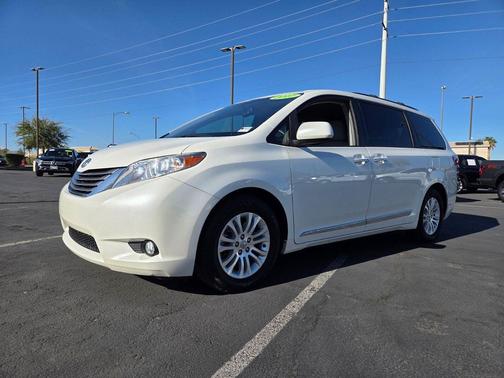 2017 Toyota Sienna SE