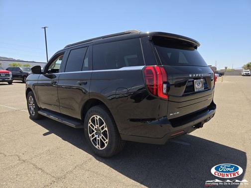 Agate Black Metallic 2026 Ford Expedition Active