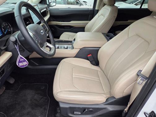 Oxford White 2023 Ford Expedition Limited