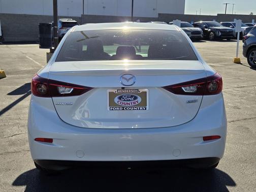 2018 Mazda Mazda3 Touring