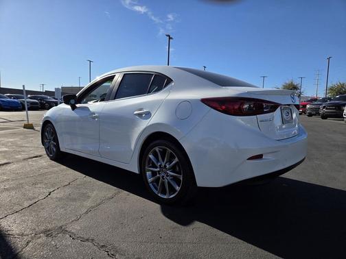 2018 Mazda Mazda3 Touring