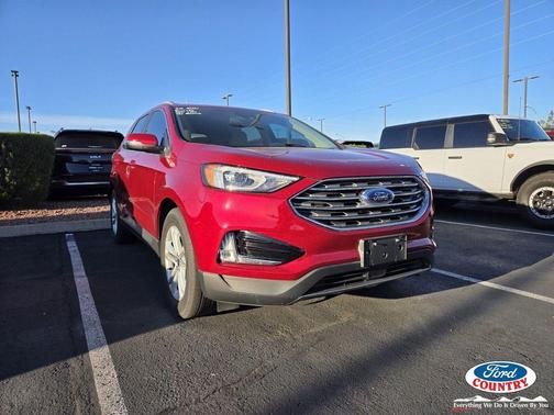 Rapid Red Metallic Tinted Clearcoat 2020 Ford Edge SEL