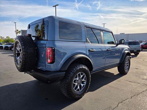 Azure Gray Metallic Tri-Coat 2025 Ford Bronco Badlands