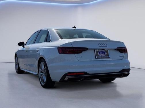 2023 Audi A4 45 S line Premium Plus