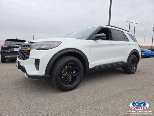 Star White Metallic Tri-Coat 2026 Ford Explorer Tremor