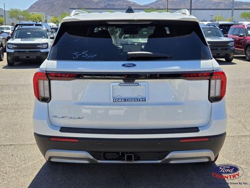 Star White Metallic Tri-Coat 2026 Ford Explorer Platinum
