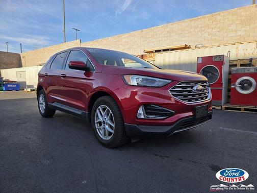 Rapid Red Metallic Tinted Clearcoat 2022 Ford Edge SEL