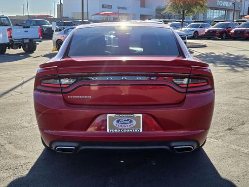2017 Dodge Charger SE
