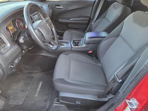 2017 Dodge Charger SE