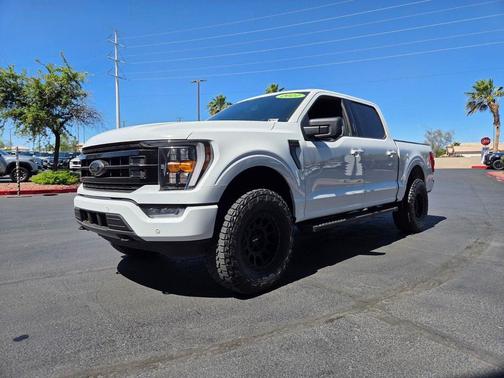 Oxford White 2022 Ford F-150 XLT