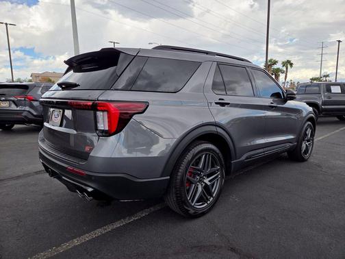 Carbonized Gray Metallic 2025 Ford Explorer ST