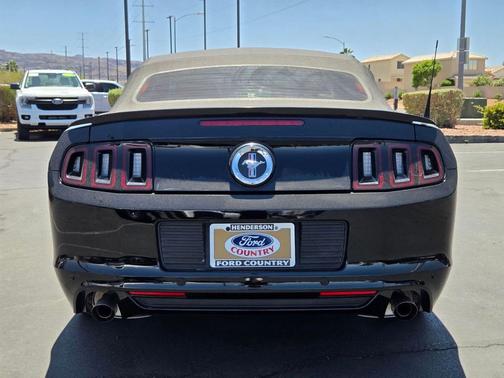 Black 2013 Ford Mustang V6 Premium