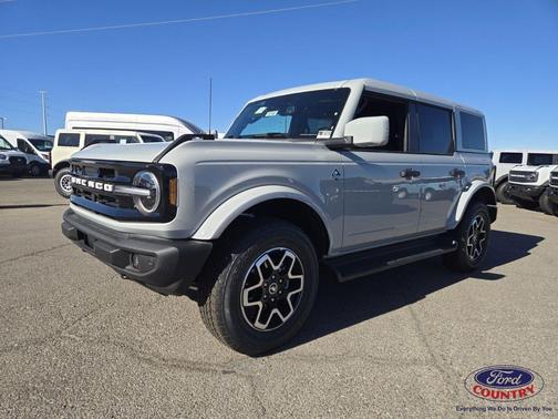 Avalanche Gray 2026 Ford Bronco Outer Banks