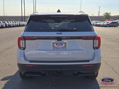 White Metallic 2026 Ford Explorer ST-Line