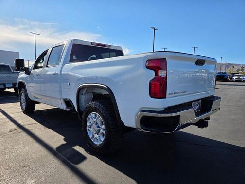 Summit White 2021 Chevrolet Silverado 2500 LT