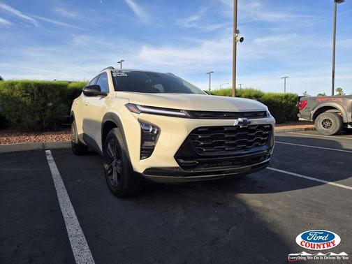 White Sands 2026 Chevrolet Trax FWD ACTIV