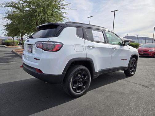 2023 Jeep Compass Trailhawk