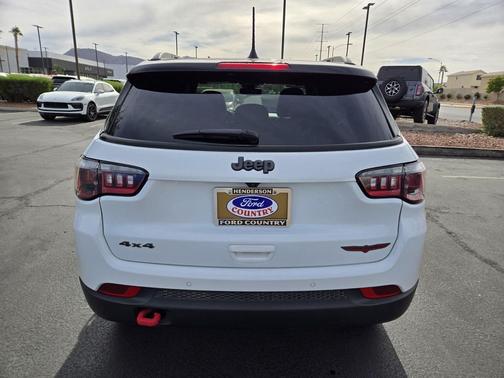 2023 Jeep Compass Trailhawk